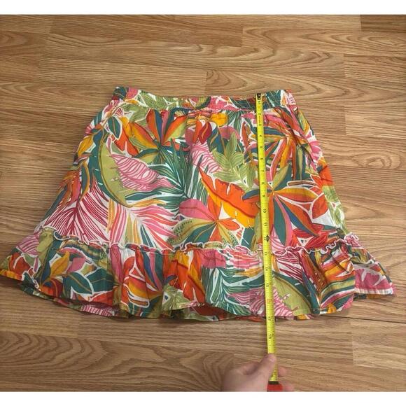 C&C California Floral Mini Skirt Size Medium - Picture 3 of 7